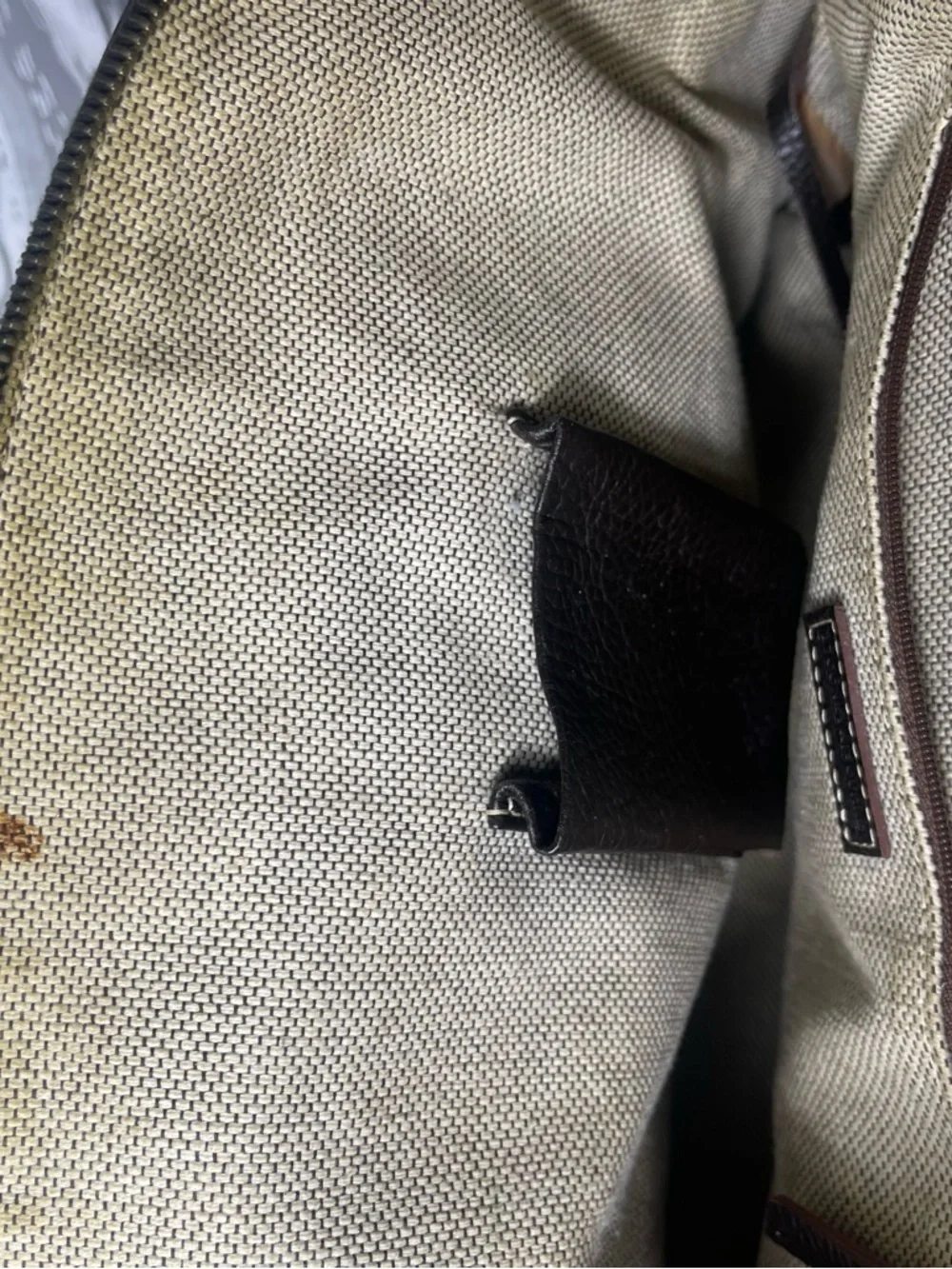 Dooney & Bourke Genuine Pebbled Leather Medium Domed Shoulder Satchel bag - Picture 7 of 10